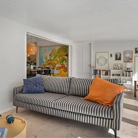 4 Bedroom In *