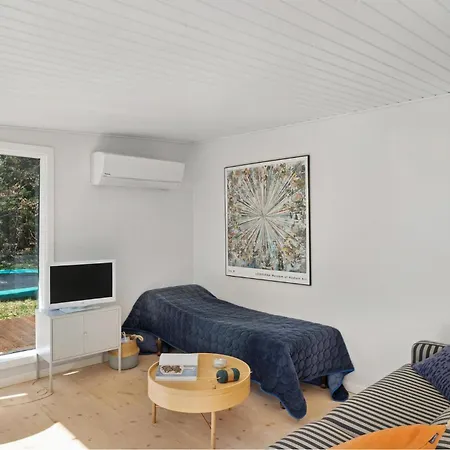 4 Bedroom In *