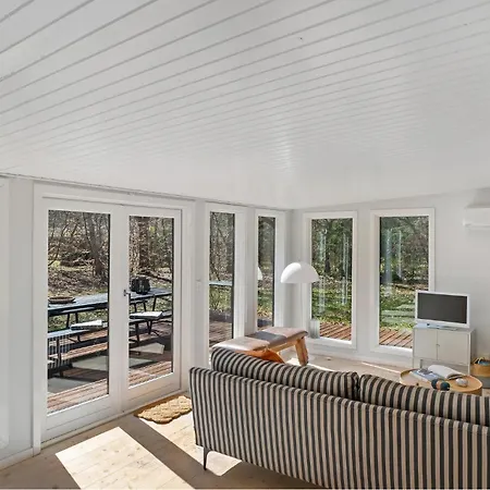 4 Bedroom Awesome In Holiday home